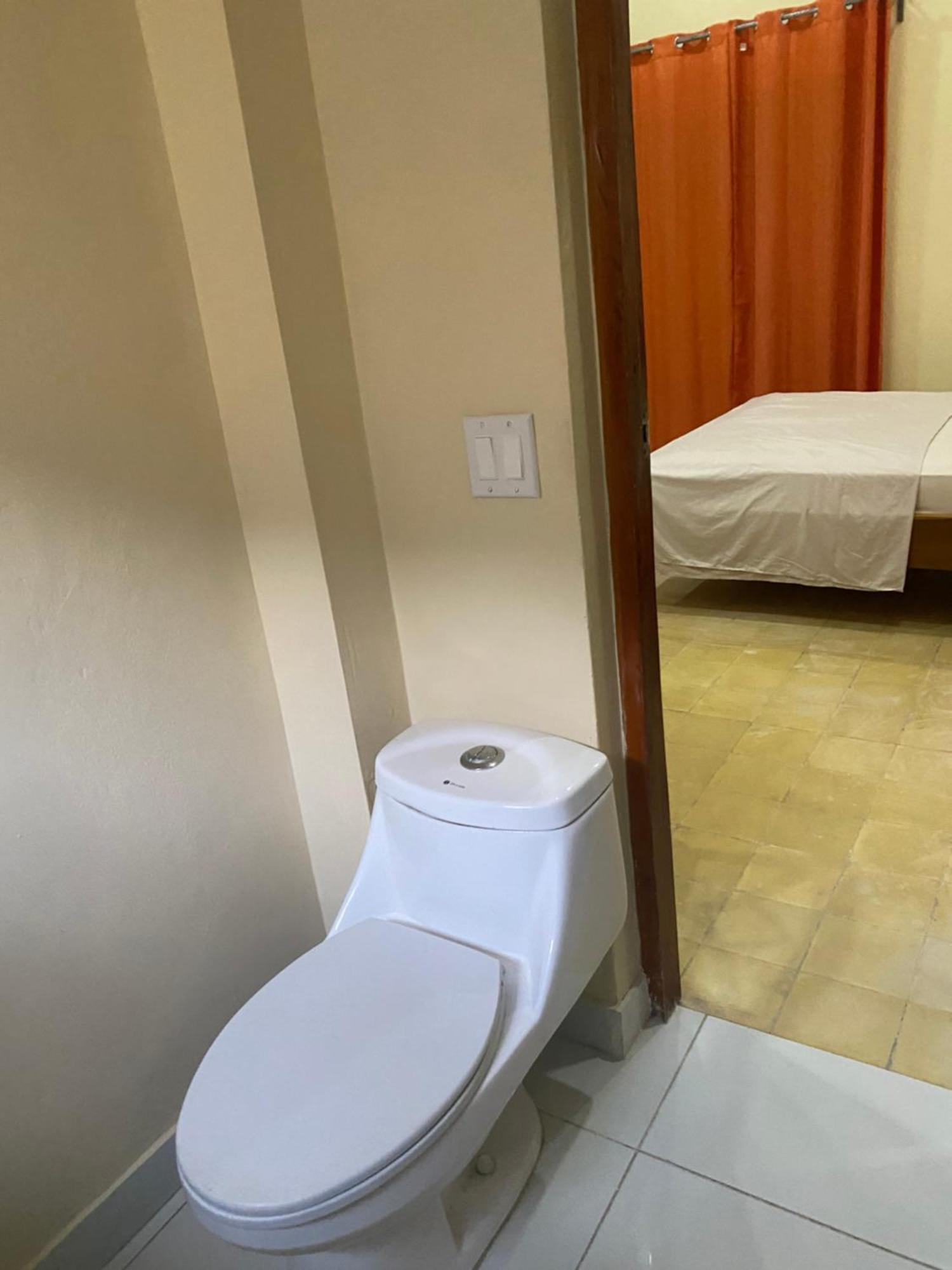 גרנאדה Apartamentos Casa Amarilla מראה חיצוני תמונה
