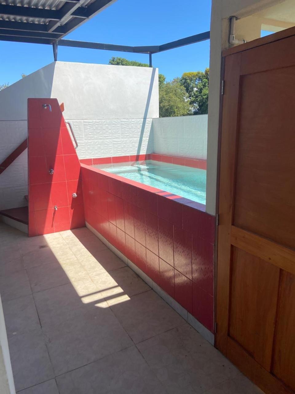 גרנאדה Apartamentos Casa Amarilla מראה חיצוני תמונה
