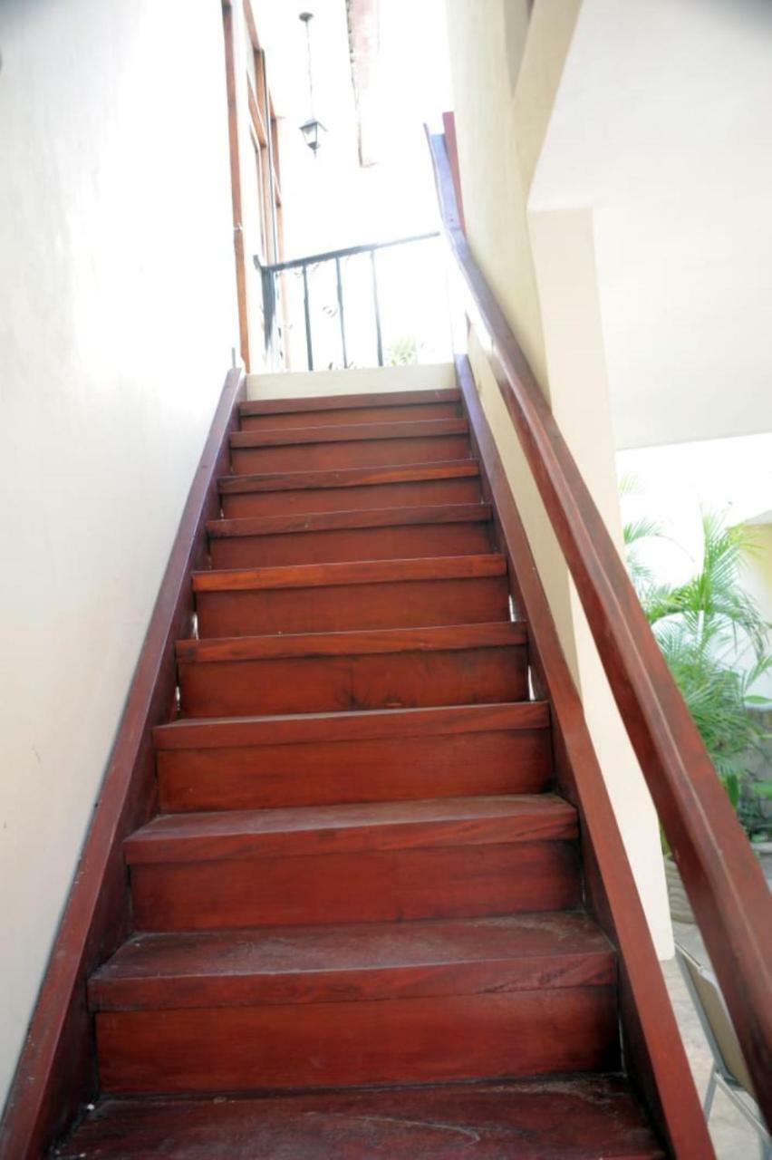 גרנאדה Apartamentos Casa Amarilla מראה חיצוני תמונה