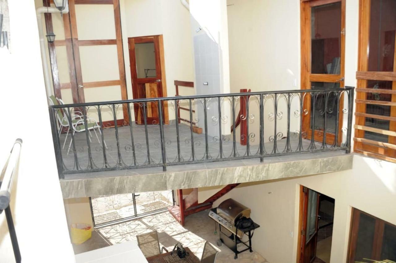 גרנאדה Apartamentos Casa Amarilla מראה חיצוני תמונה